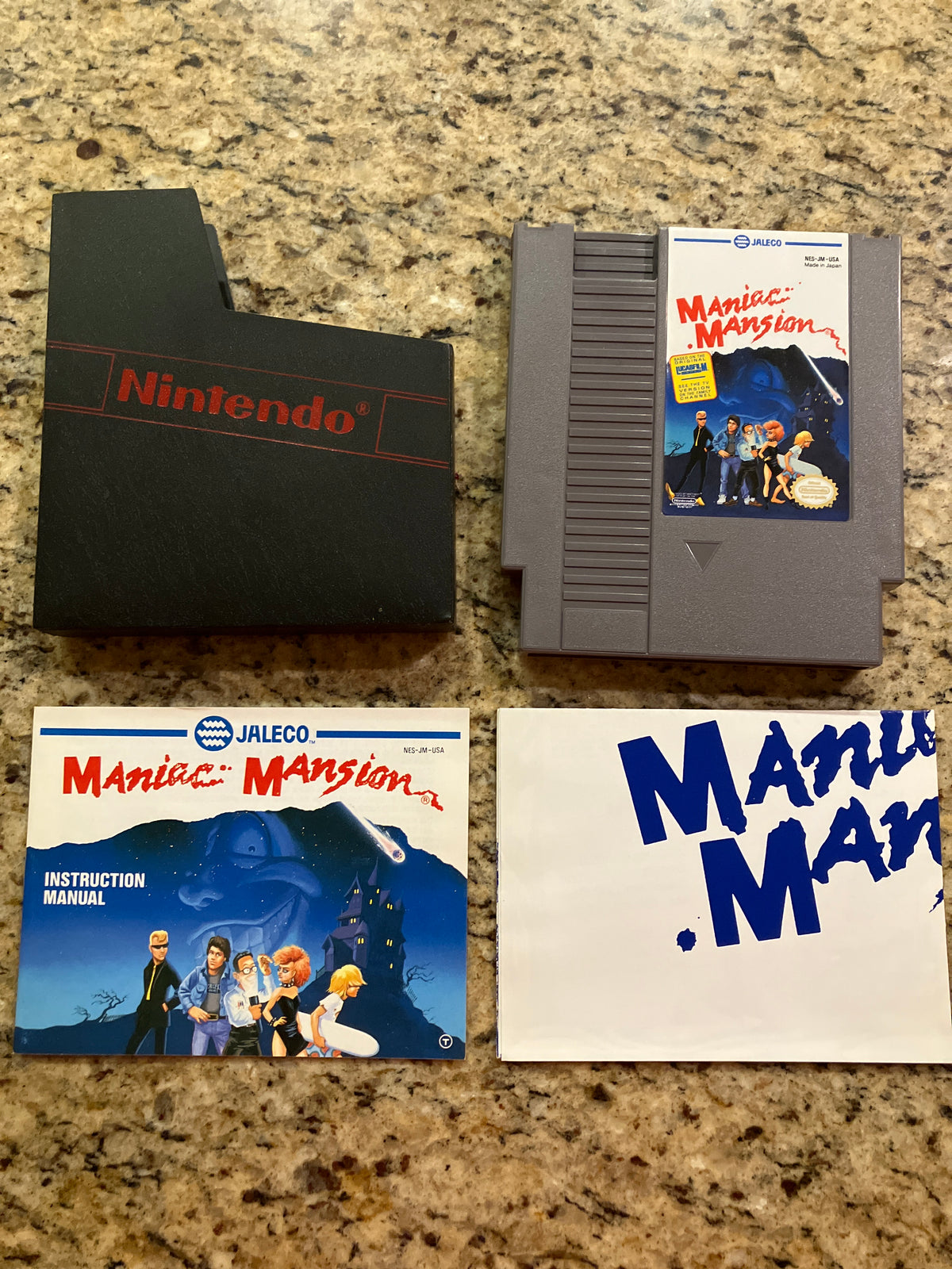 Maniac Mansion (NES) w/ manual