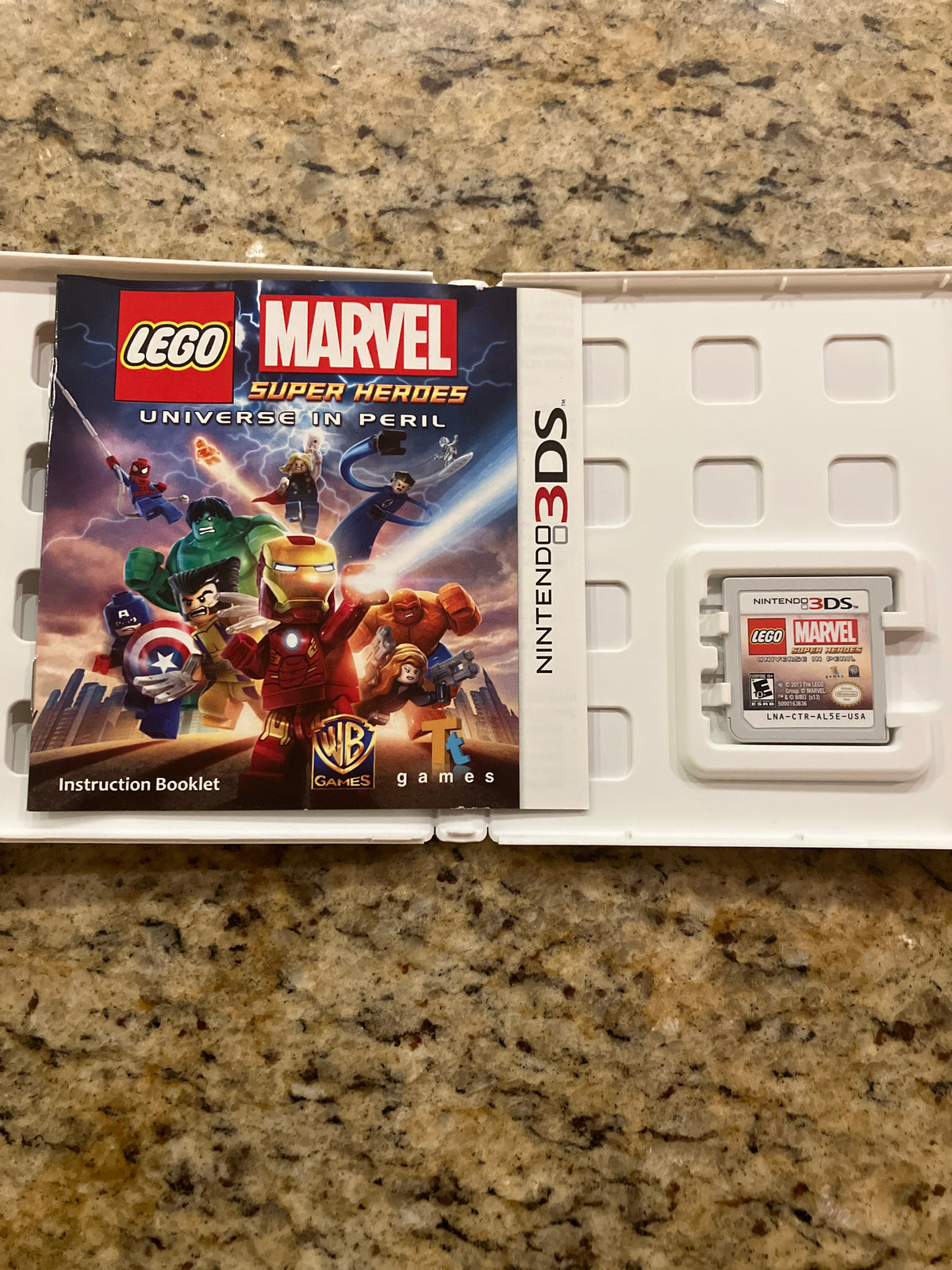 Lego Marvel Super Heroes - Universe in Peril (Nintendo 3DS)