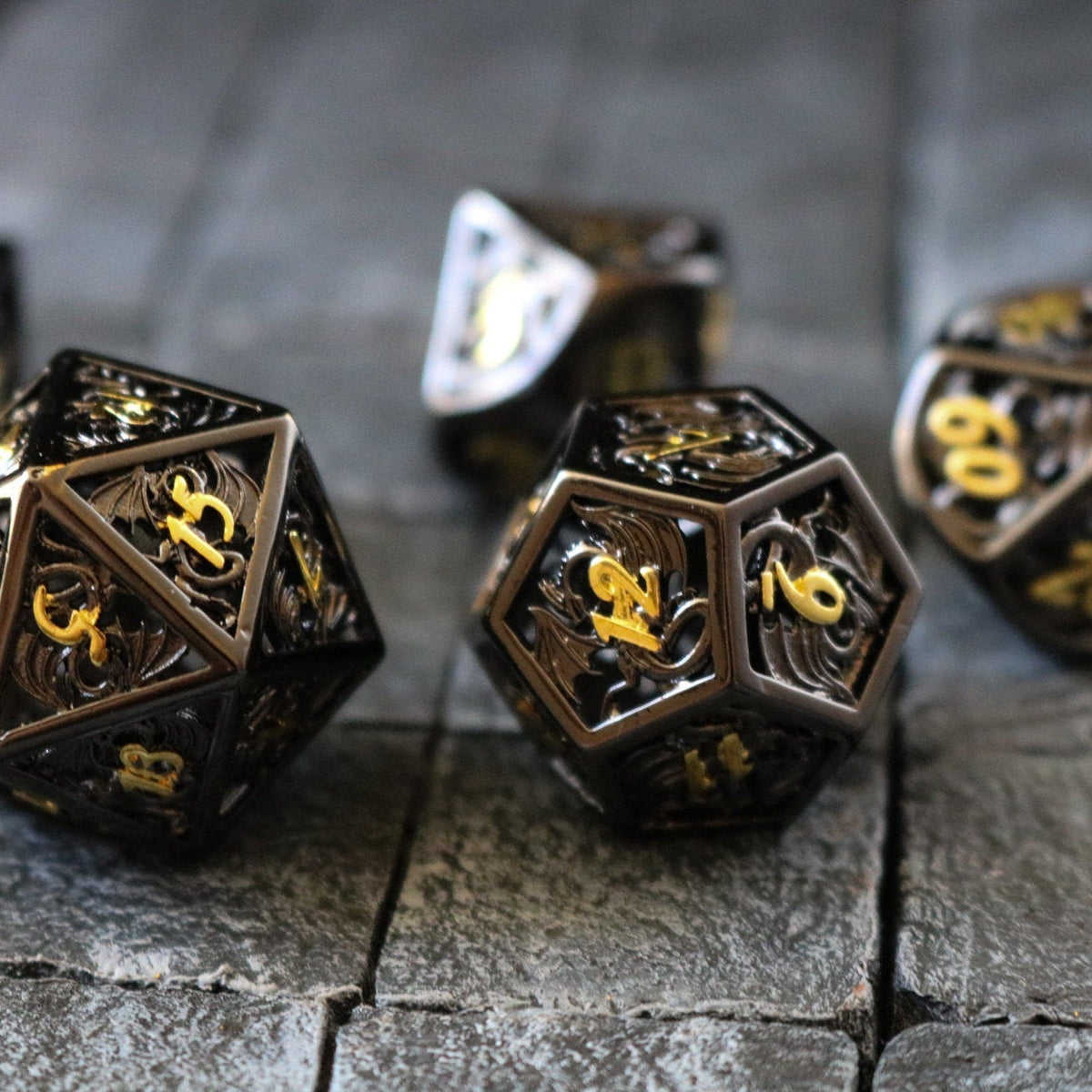 Dragon Flight Hollow Metal Dice Set Black/Gold Tabletop Gaming